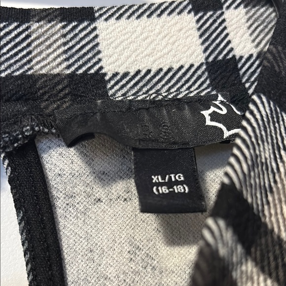 Black and White Plaid Sheath Dress - Picture 2 of 4